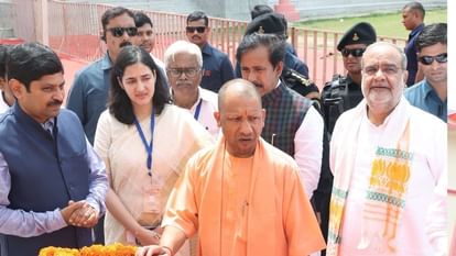 CM Yogi Moradabad Visit: Women will travel free for three days, government announced before Rakshabandhan