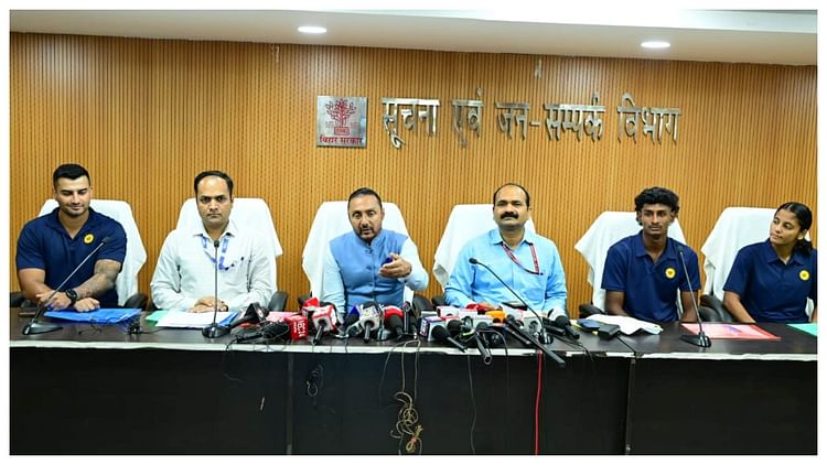 Bihar : राजगीर के रग्बी मैदान में भिड़ेंगी एशिया के नौ देशों की टीम, एयरपोर्ट पर हुआ भव्य स्वागत