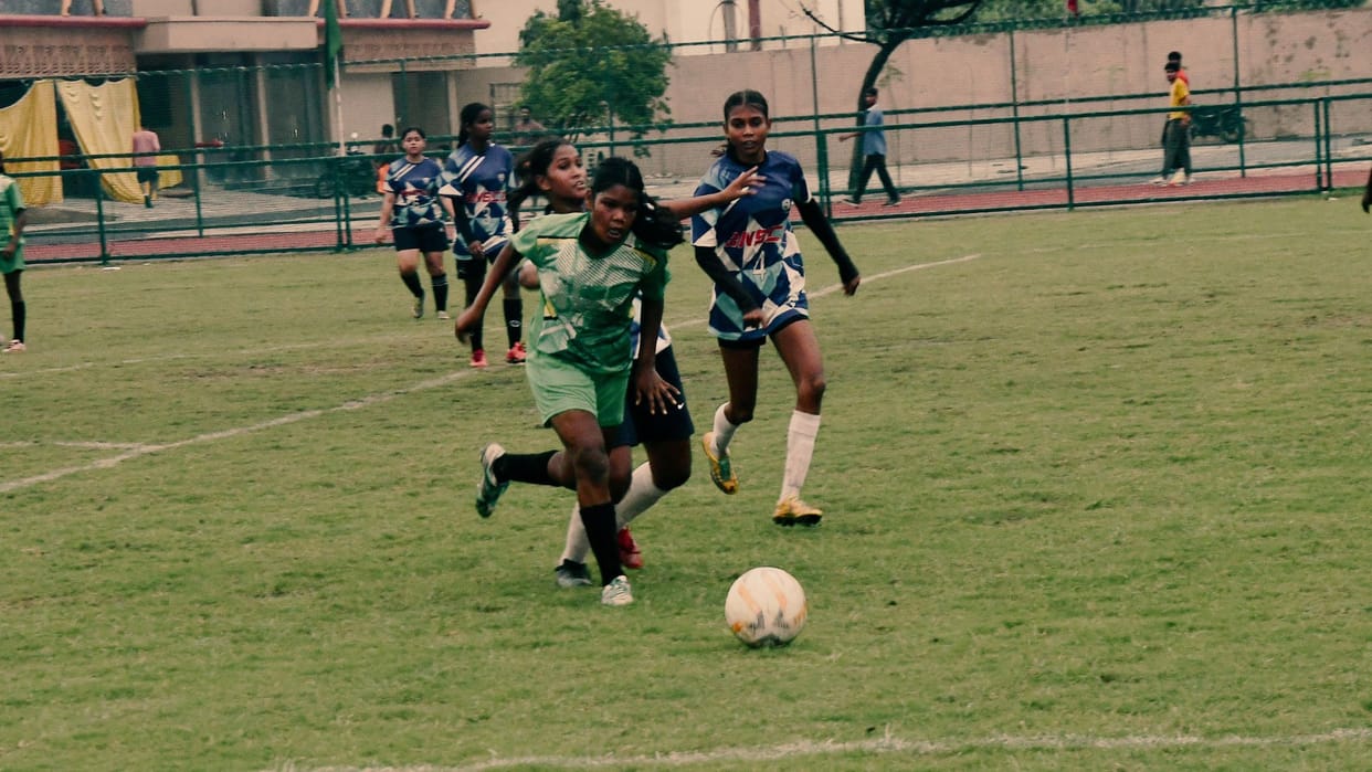 Football Anchal lead in 16th minute Varanasi reached final by defeating Prayagraj 4-0 with Mansi last goal