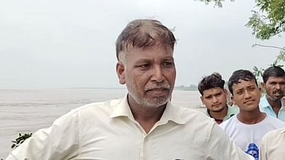 Flood water entered 11 villages on the banks of Ganga in Badaun