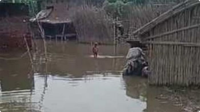 Flood water entered 11 villages on the banks of Ganga in Badaun