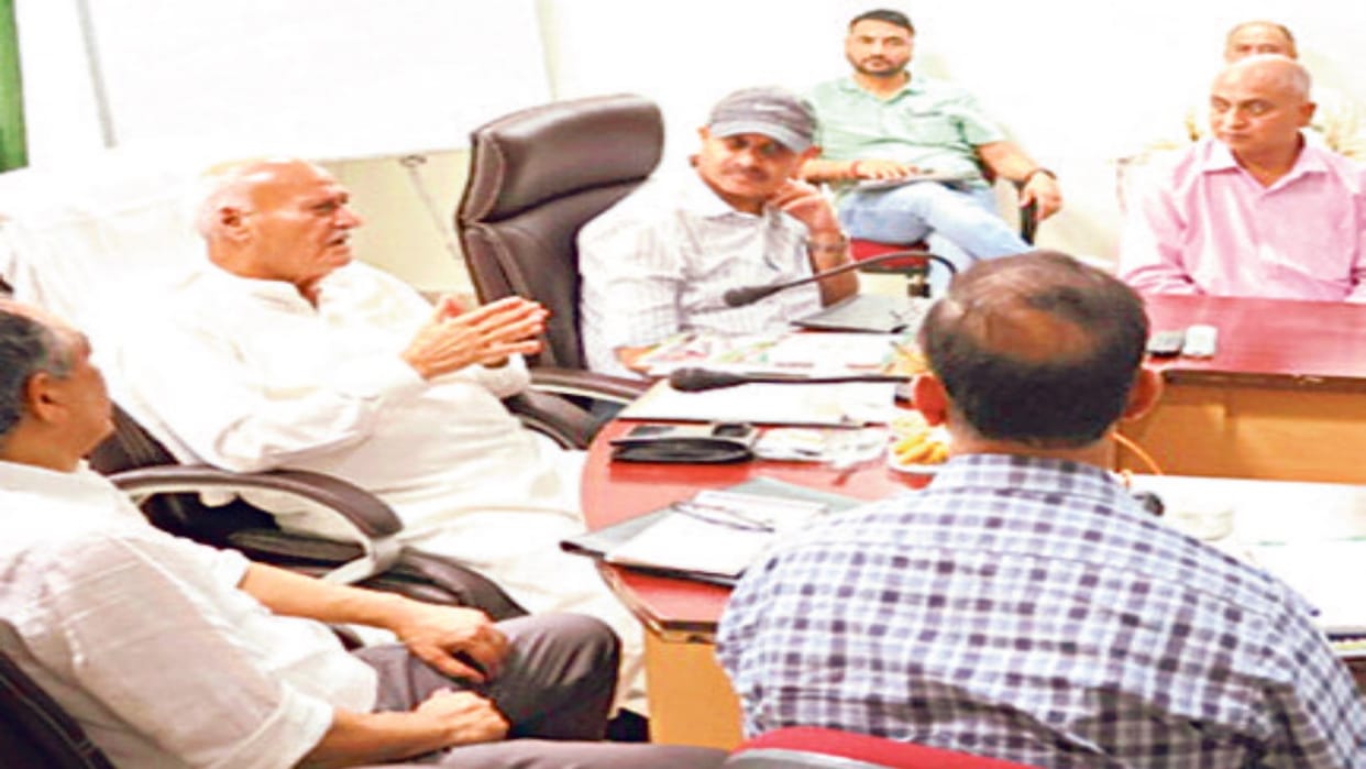 Chandrakumar said- chemicals of hemp plants are helpful in the treatment of 24 diseases