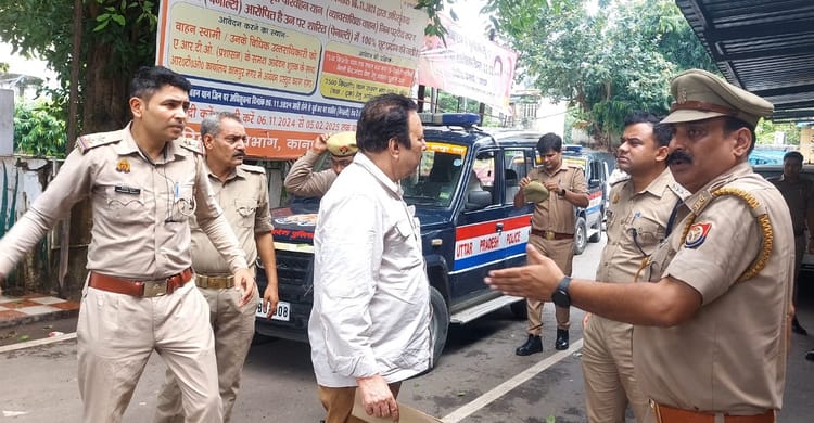 Kanpur Akhilesh Used To Make Women Put Their Thumb Impressions On Paper To Get Reports Made In – Amar Ujala Hindi News Live – Up:महिलाओं से कागज पर अंगूठा लगवा रिपोर्ट कराता था अखिलेश, युवती बोली