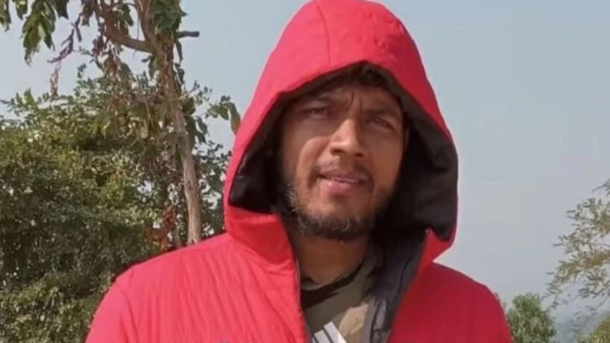 Prayagraj Jharkhand's notorious mafia Chhotu Singh killed in police encounter, AK-47 and 9 mm pistol recovered