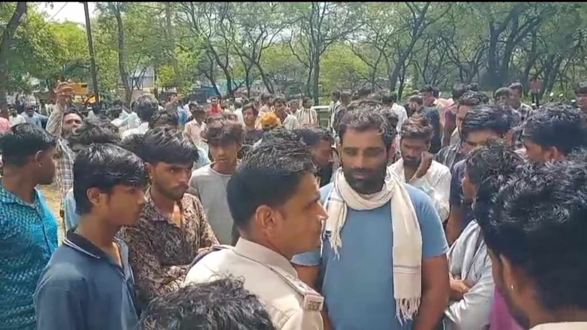 मौके पर मौजूद समय
