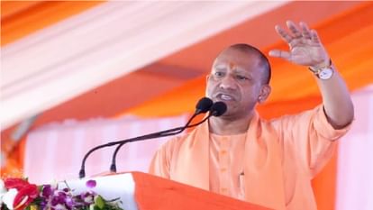 सीएम योगी बोले: संभल जैसी सच्चाई को छिपाने की चेष्टा करने वालों को सिखाएंगे ऐसा सबक, आने वाली पीढ़ी करेगी याद CM Yogi said Sambhal is land of Lord Kalki and Lord Harihar