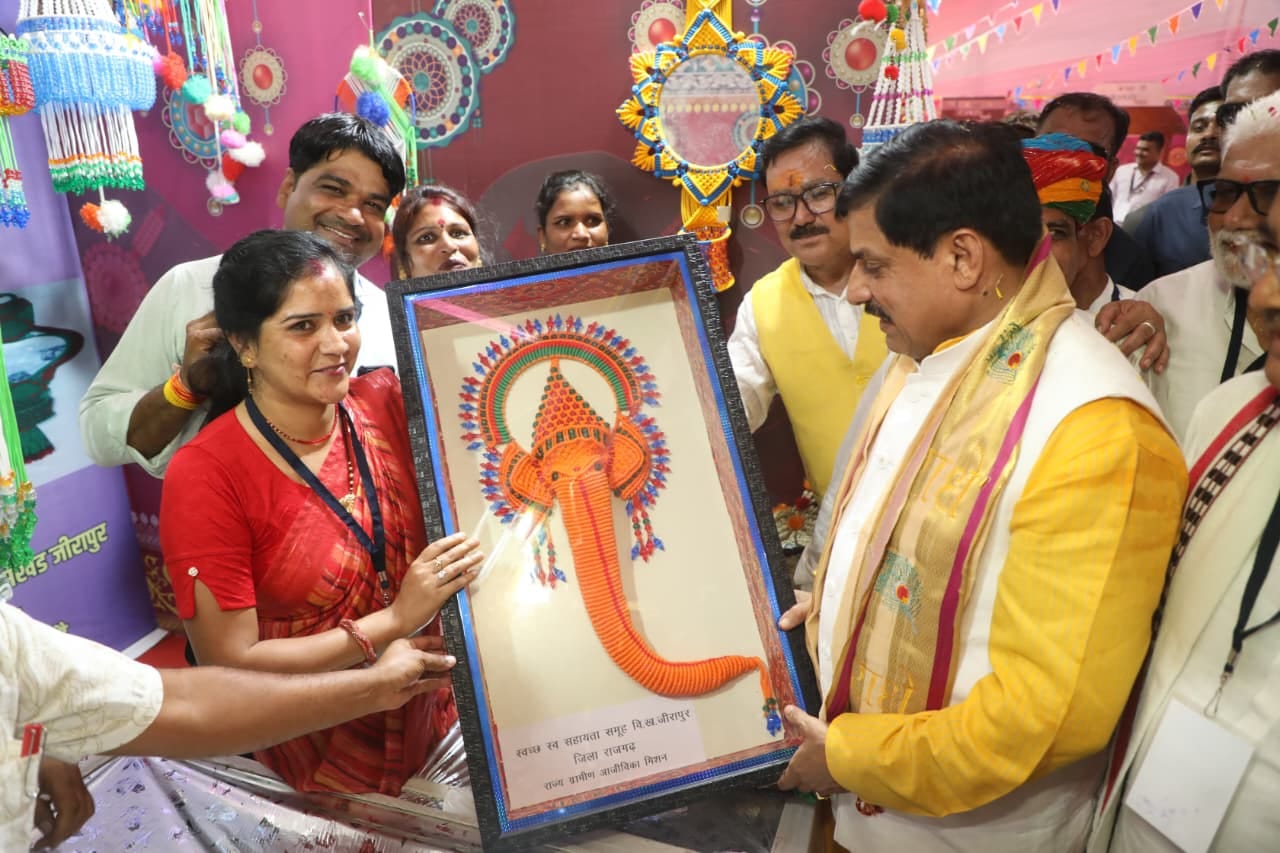 Ladi Behna Raksha Bandhan Gift: Ladli sisters got special omen on Raksha Bandhan, CM said- sisters are like Go