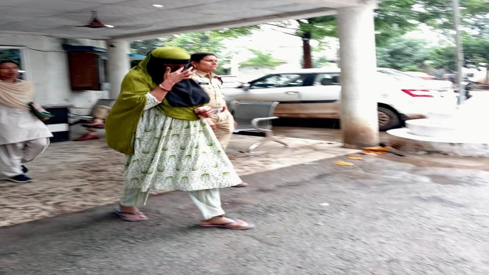 तीन तलाक मामले में नंद गिरफ्तार