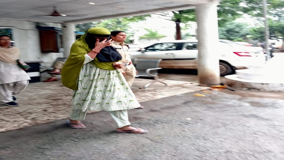 तीन तलाक मामले में नंद गिरफ्तार