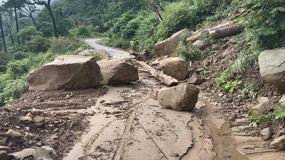100 families shifted to Lalkuan due to Water logging