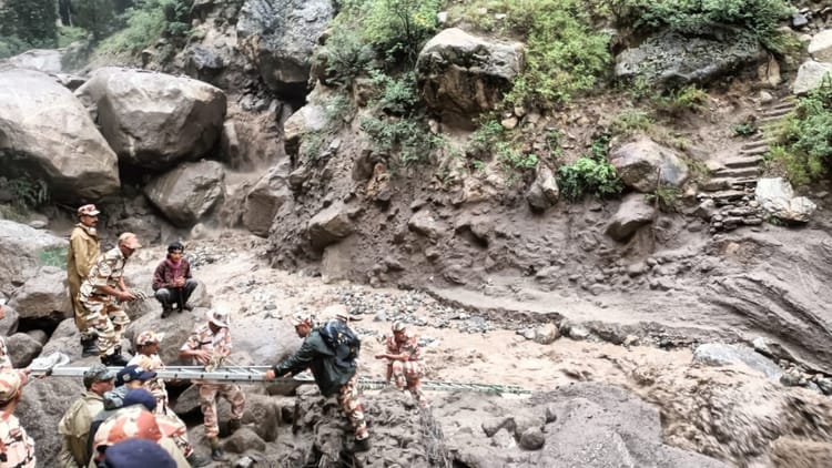Uttarkashi: खीर गंगा उद्गम स्थल पर झील का आकलन करेगी एमआरटी, SDRF, NDRF और निम के अधिकारियों को किया गया शामिल