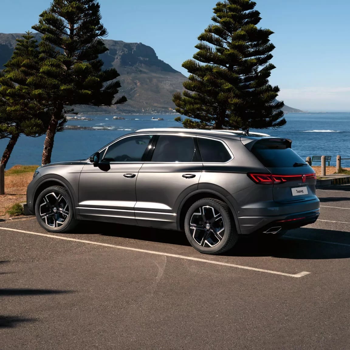 Volkswagen to Discontinue Flagship Touareg SUV After 24 Years Focus Shifts to Affordable Models