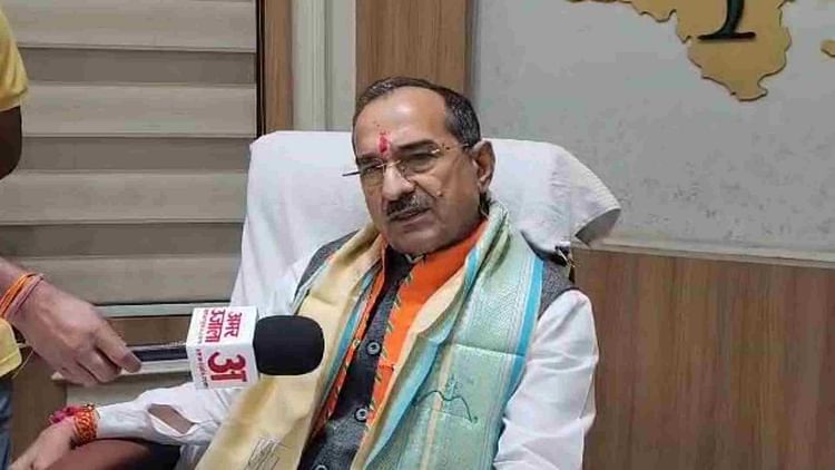 Rajasthan News: मदन राठौड़ का गहलोत पर हमला, बोले- गांधी के नाम पर राजनीतिक रोटी सेंक रहे हैं