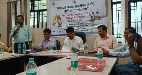 Kanpur Workshop on Filariasis elimination in CMO office CMO said 2021 teams distribute Filariasis medicines