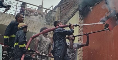 Kanpur Fire Massive fire in chair godown controlled by six fire engines loss worth lakhs no loss of life