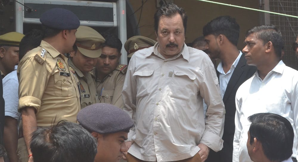Akhilesh Dubey Case Search for girl who took two crores for write false report many intellectuals also radar