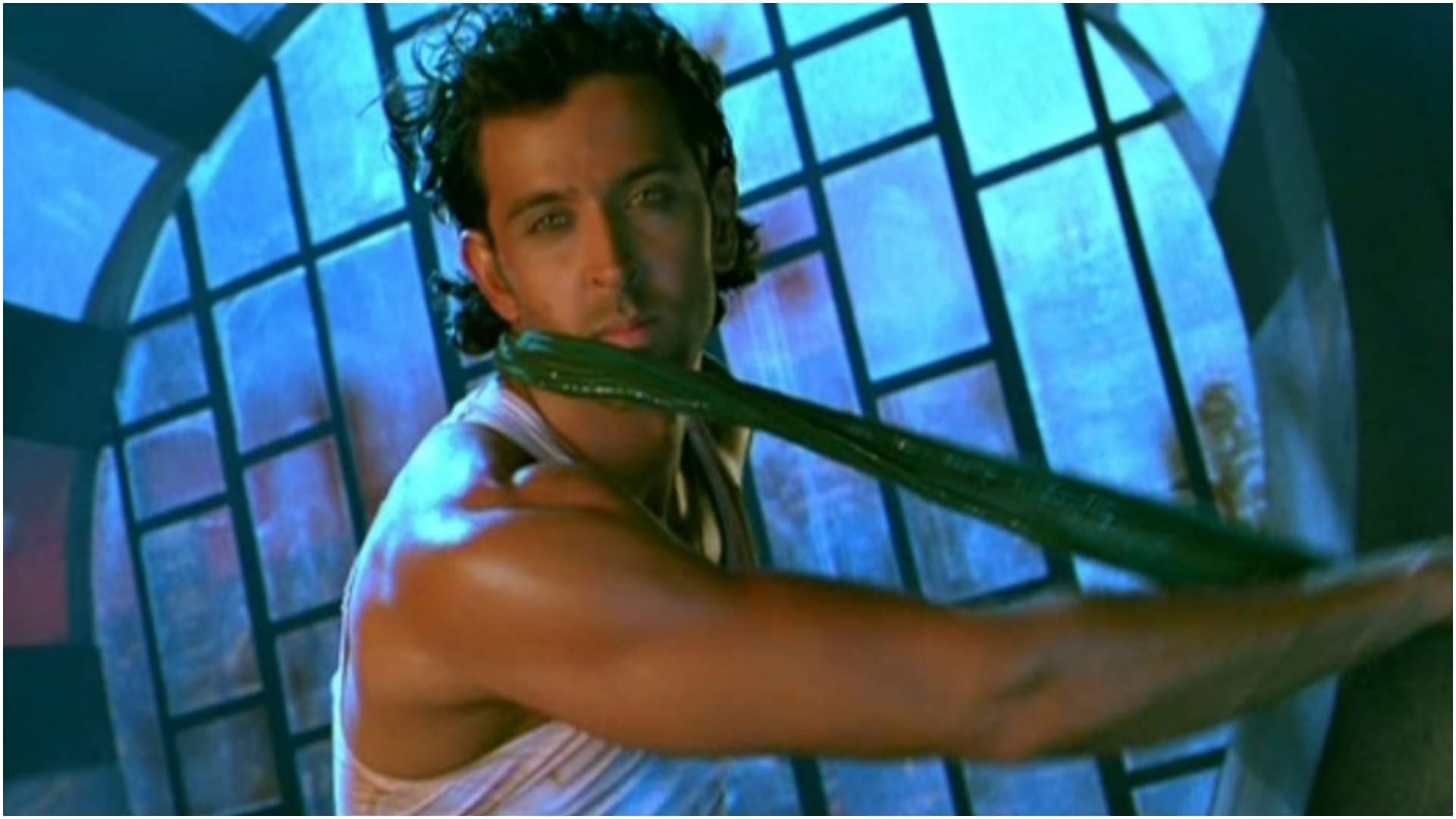 Hrithik Roshan Dance Battle In War 2 With Jr NTR Before This He Shows His Dances Moves In Many Songs Like Fire