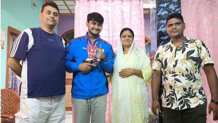 Bihar: भागलपुर के श्रेयांश का शानदार प्रदर्शन, स्टेट शूटिंग चैंपियनशिप में जीते 2 स्वर्ण, 1 रजत व 1 कांस्य पदक