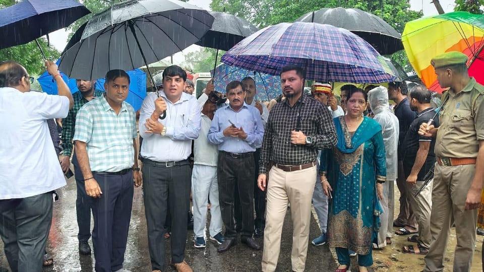 Barabanki accident Help remove branch dont make videos teacher battling death says you are making videos