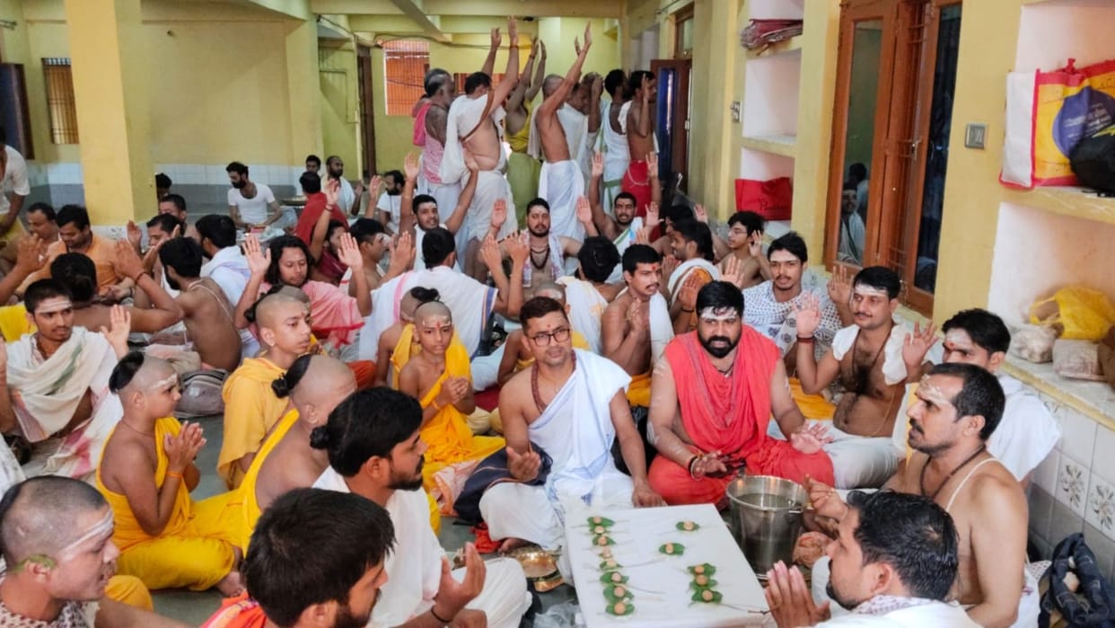 Rigvedis performed Shravani rituals in Shravan Nakshatra in Varanasi