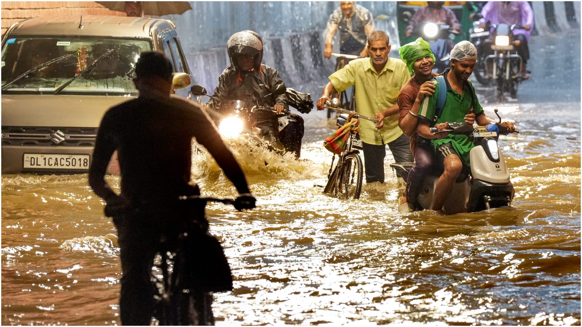 Heavy rain batters Delhi NCR on Raksha Bandhan waterlogging in many parts of city See Photos