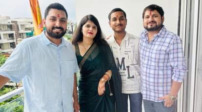 Kanpur Sister cried after tying a rakhi on martyr Shubhams photo family celebrated Rakshabandhan with tears