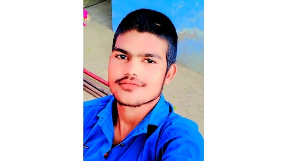 young man died after getting burnt by electric current