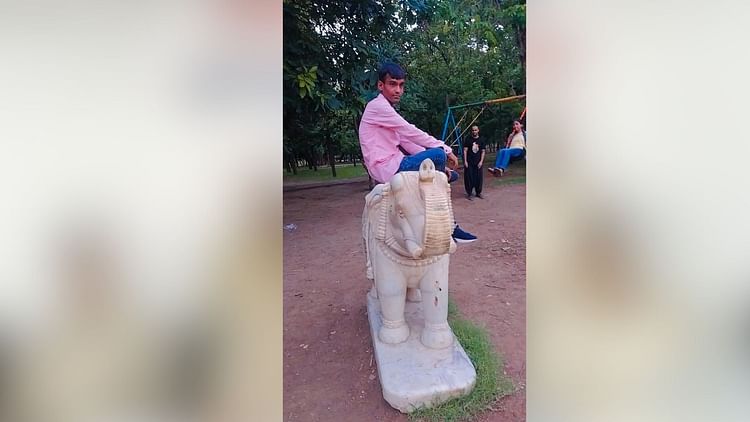 Bihar News: रक्षाबंधन के दिन भाई की मौत, दुर्गावती नदी में डूबे युवक का तीसरे दिन मिला शव