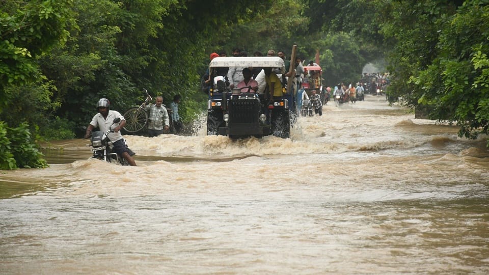 Water entered Moradabad city: Administration issued alert, crisis in villages too, pictures of Ramganga