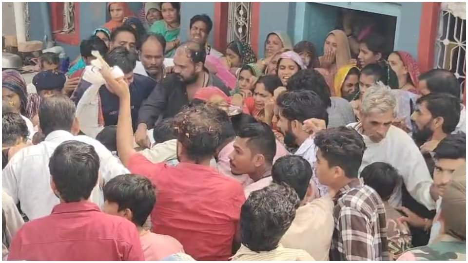 Raksha Bandhan: Sisters Tie Rakhi to Martyred Brother in Shajapur