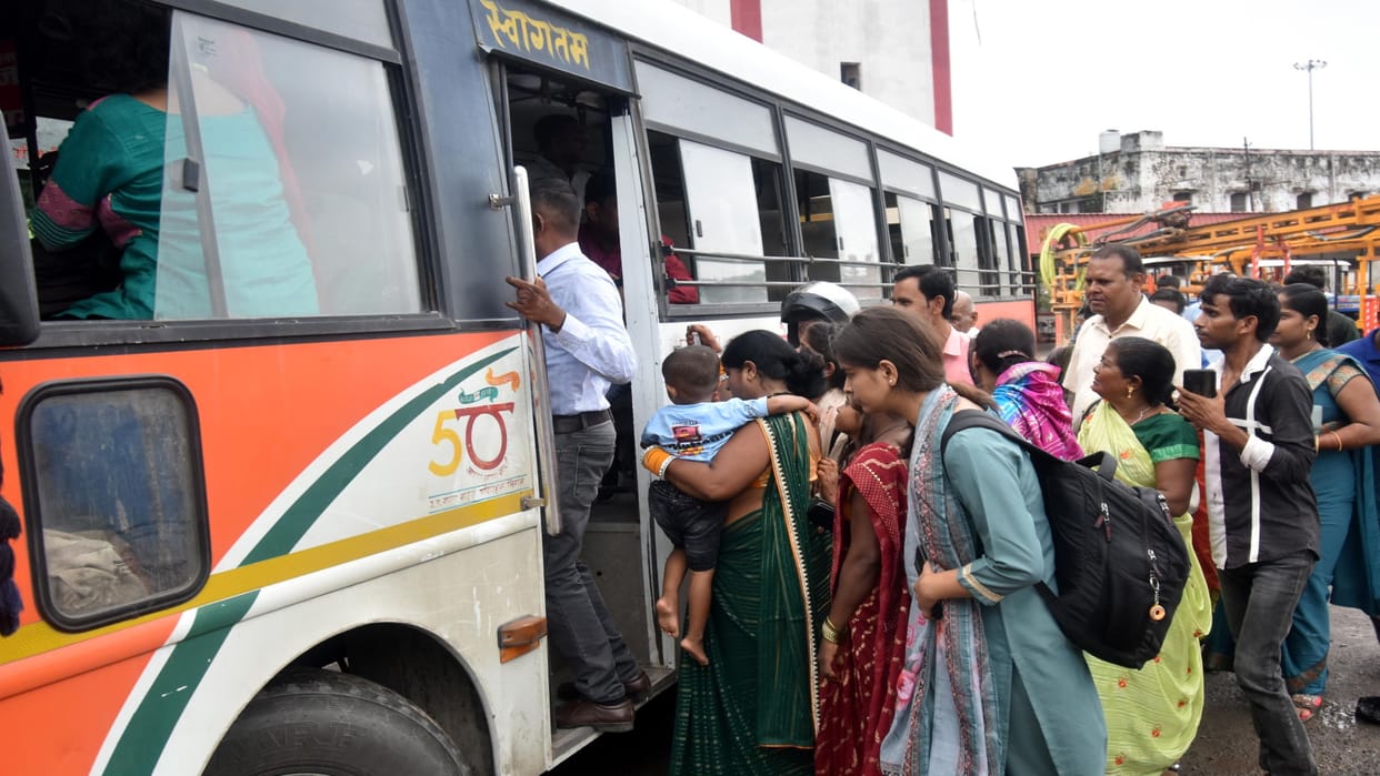 Raksha Bandhan: More than one lakh people travelled free in roadways buses on the first day