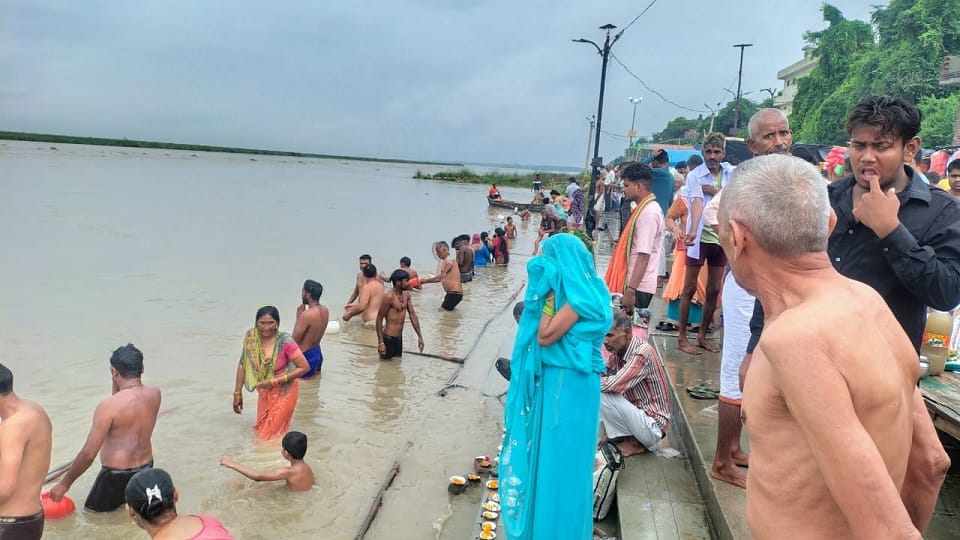 Bathing on the banks of Ganga on the full moon of Sawan chants of Har Har Gange echoed crowds of devotees gath
