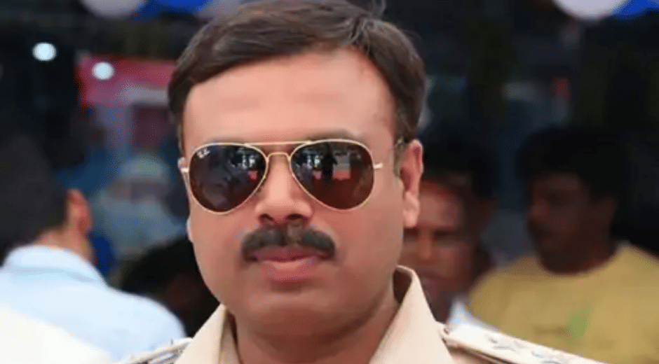 indore news officer gets president’s police medal after 22 years legal battle