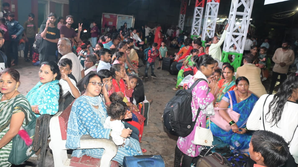 Kanpur: Crowd of sisters gathered in buses, 60 buses of long route were run on short routes