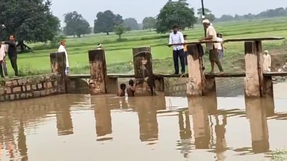 banda family suicide Bodies of a woman and three innocent children found in a canal
