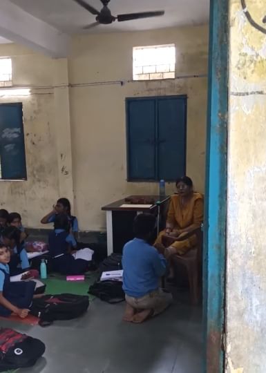 Bhopal: A teacher was seen getting her feet massaged by a fourth grade student in a government school in Bhopa