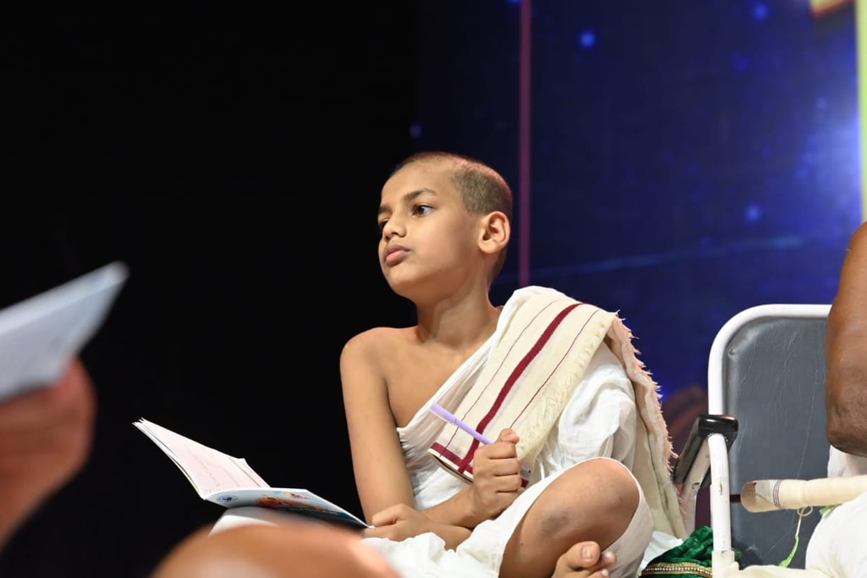 Indore: 13-year-old Jain Bal Muni will publicly demonstrate the spiritual technique Shatavadhan in Indore