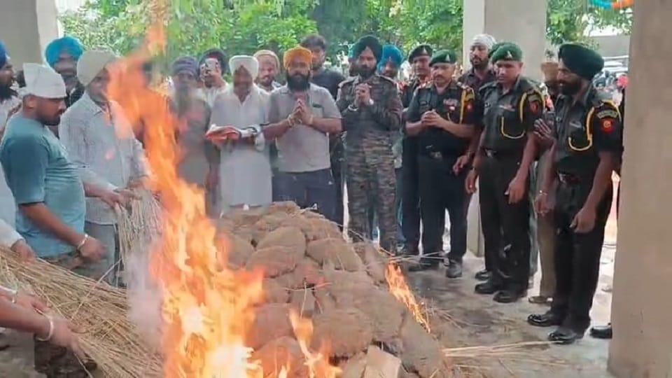 Martyred Pritpal Singh cremated in Ludhiana sacrificed his life in terrorist encounter in Jammu Kashmir