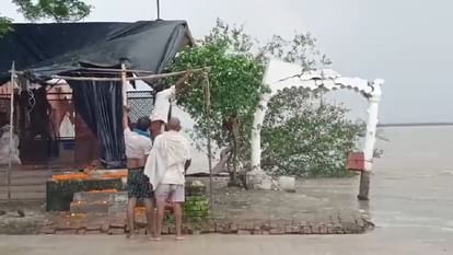 Floods in Bulandshahr Cause Heavy Destruction Four Temples and Three Dharamshalas Wased Away