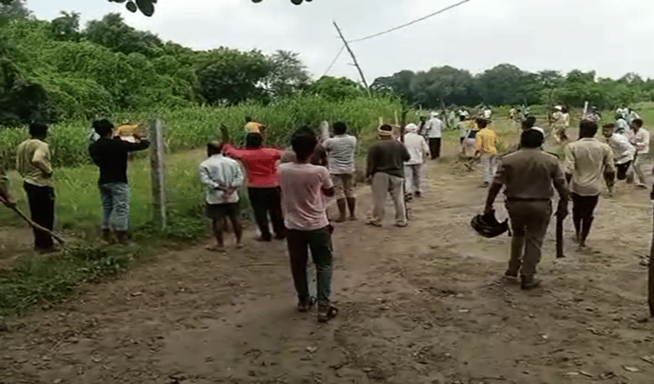 Forest department team reached to catch leopard without any preparation, anger among villagers
