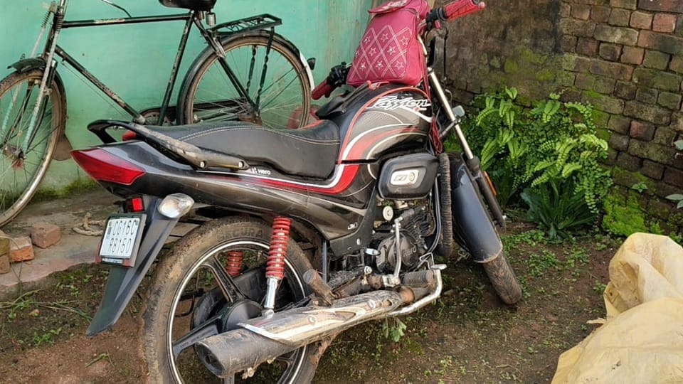 Three people including brother and sister died in a road accident