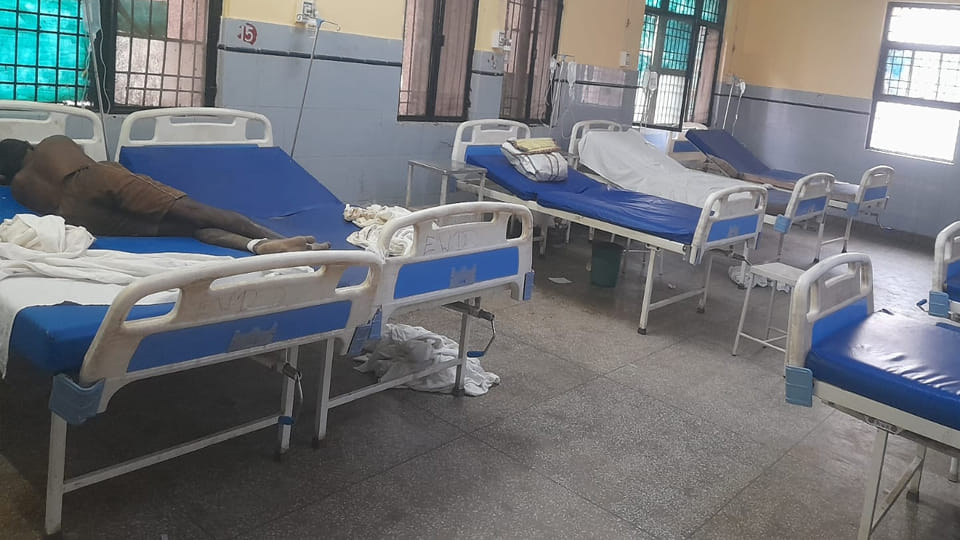 body of the patient lay on the bed for 11 hours, patients ran away leaving the ward