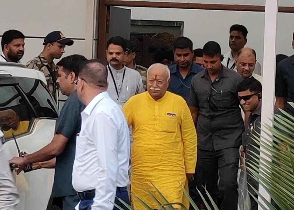 Indore: Mohan Bhagwat reached Indore, will inaugurate cancer care center today