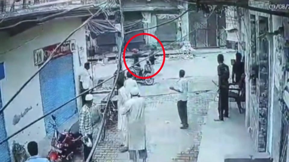 UP News Nephew Shoots Uncle Dead in Broad Daylight Over Property Dispute, CCTV Captures Murder in Meerut