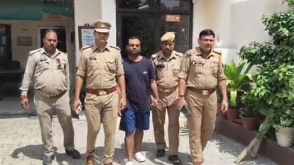 Kanpur: Angry driver tried to run over youths with car, arrested