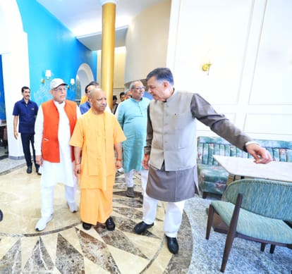UP: CM Yogi said- Ministers should come to the House fully prepared, give a befitting reply to the allegations