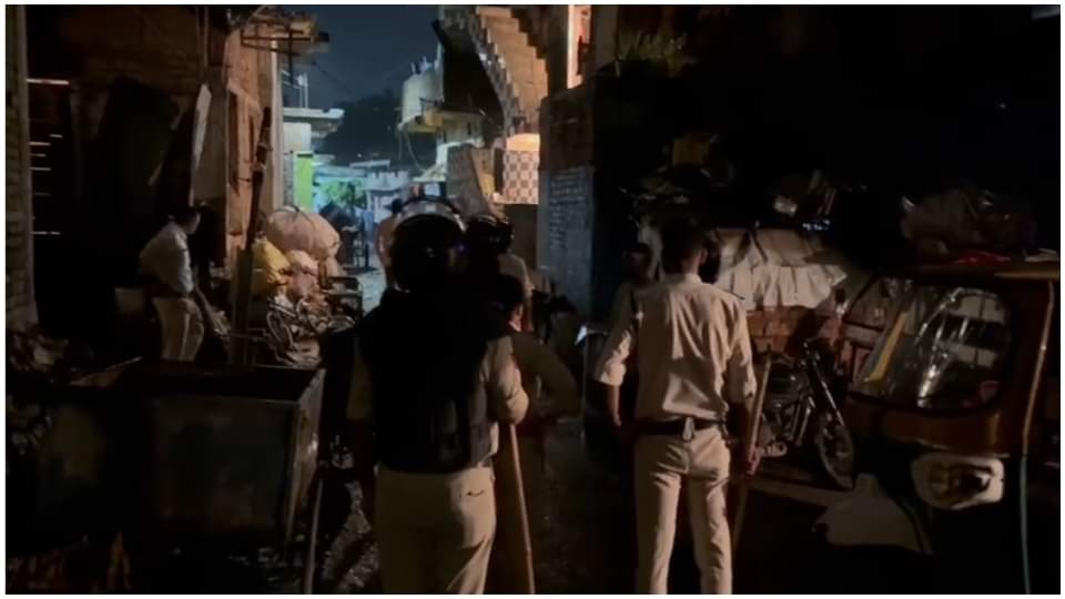 MP Rewa Violence: Stone Pelting, Bottle Attacks, and Women Joining the Clash Police Also Targeted