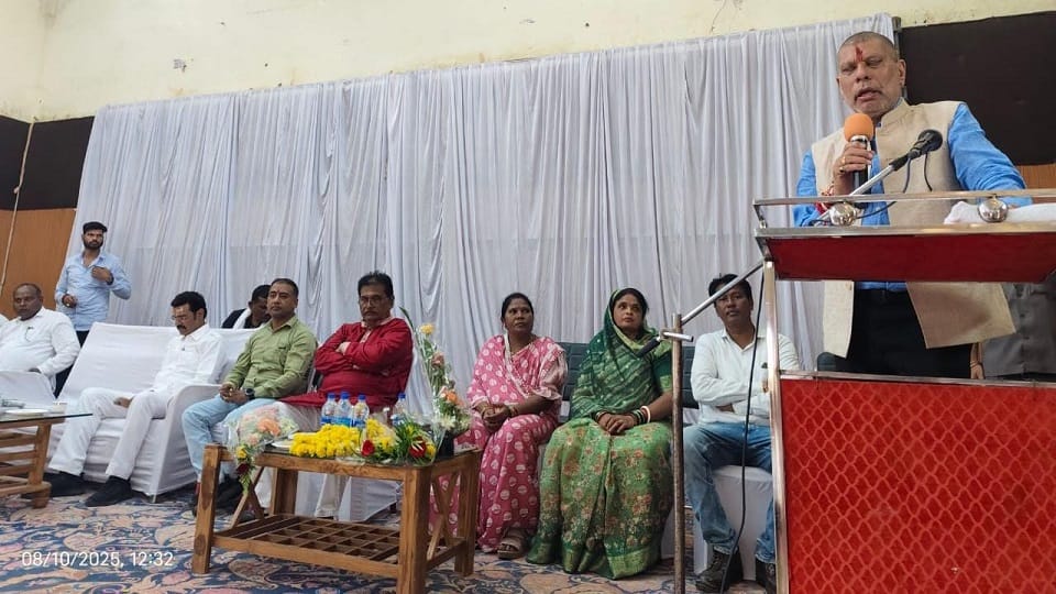 विधायक किरण देव