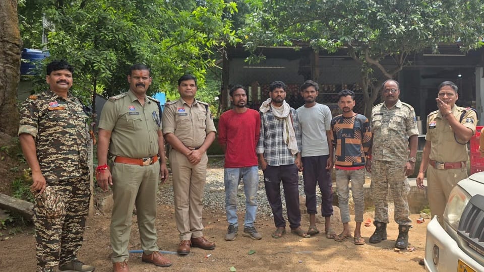 Wrong act with idols of Hindu deities video made viral five accused arrested in Kanker