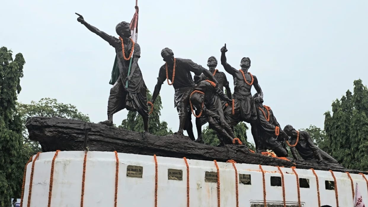 Bihar News : cm Nitish Kumar tributed seven martyrs Amar Jyoti Bihar Legislative Assembly